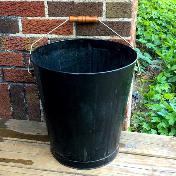 Smith & Hawken heavy duty garden or ice bucket